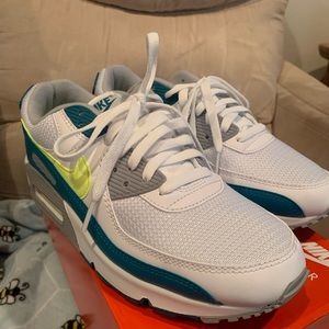 Nike air max spruce lime grey